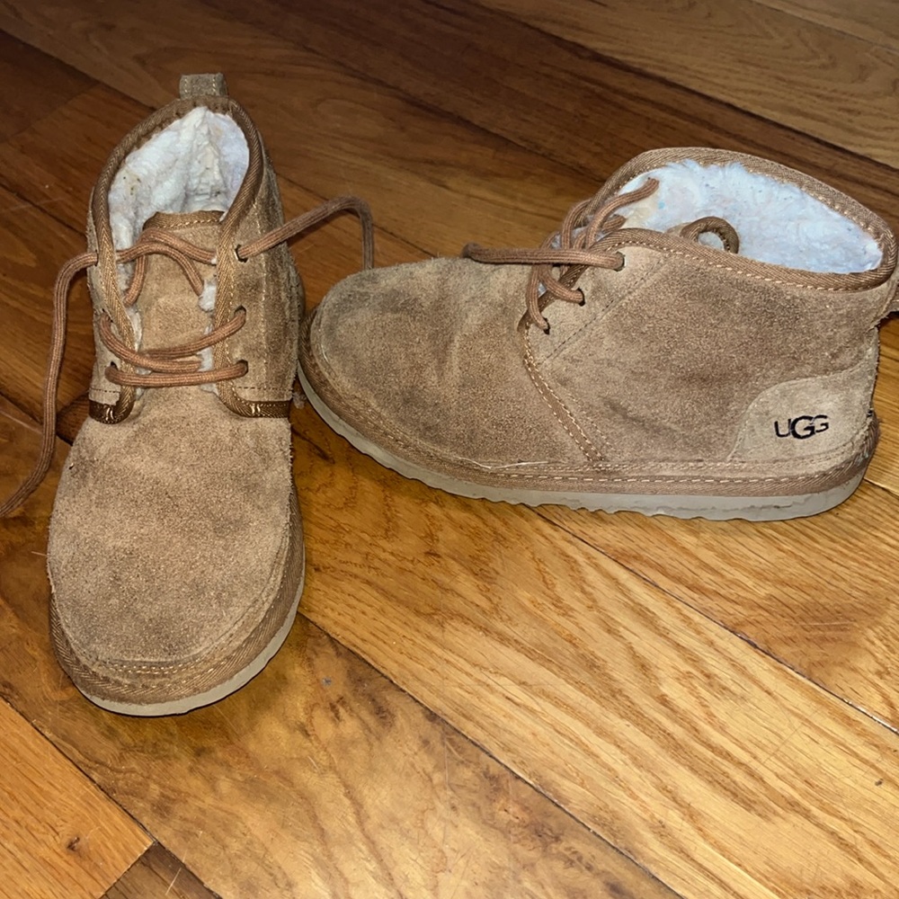 Brown Ugg boots size 5